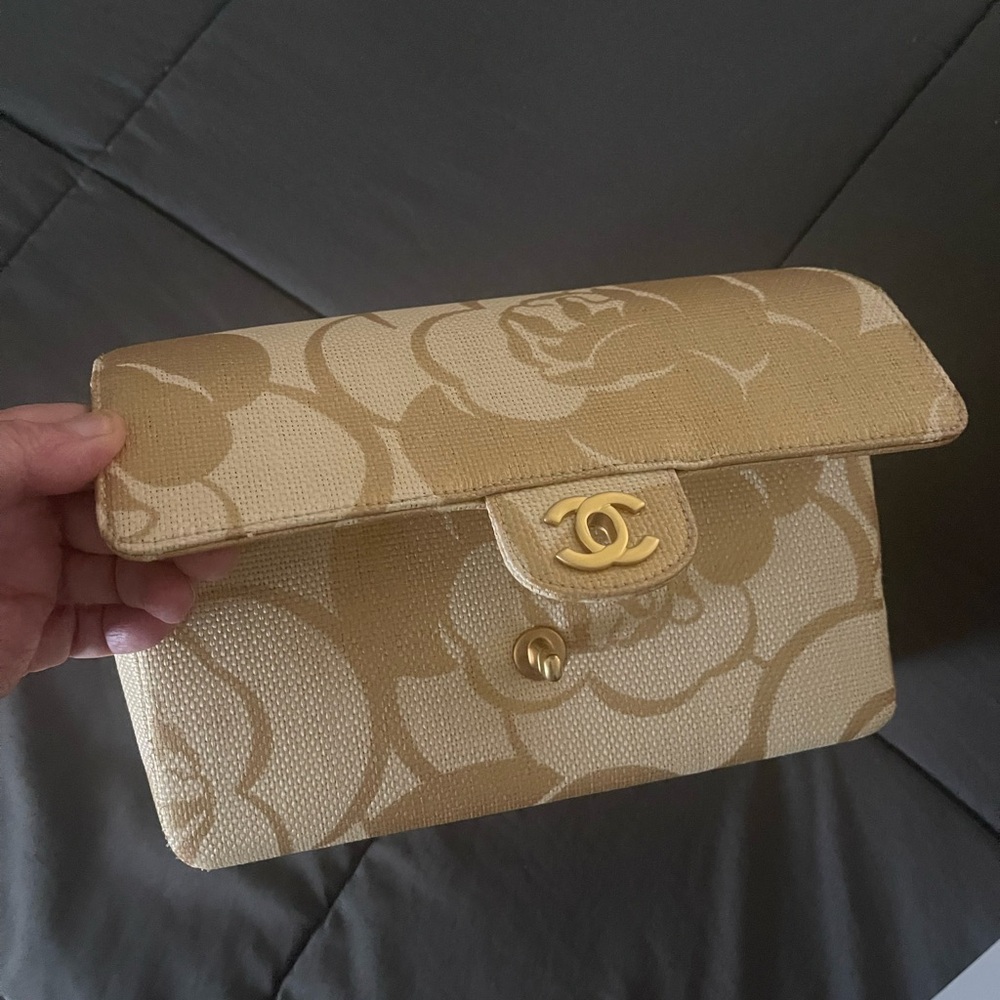 Vintage CHANEL rare GOLDen cream bag - Picture 6 of 11